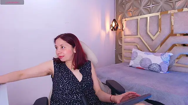 stephaniesun  online show from June 7, 12:54 pm