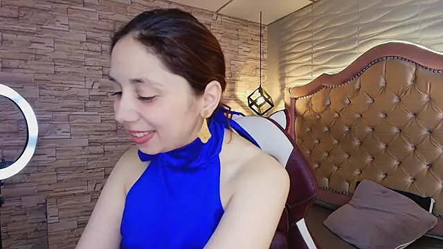 stephaniesun  online show from April 26, 1:08 pm