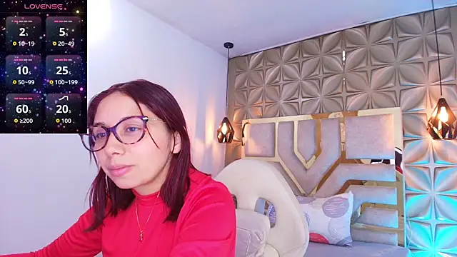 stephaniesun  online show from June 3, 3:28 pm