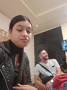 AMY AND ANDY online show from June 7, 3:12 am