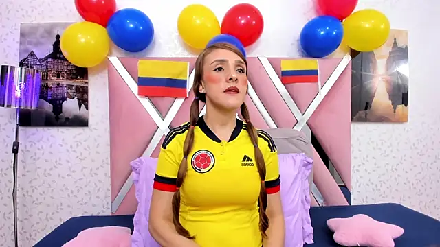 Nicoll 89 online show from June 27, 12:33 pm