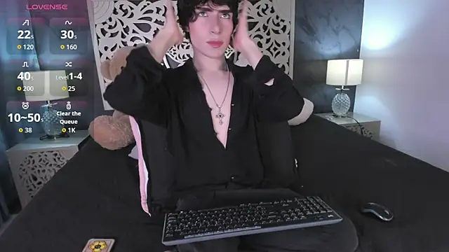 Snapshot of DemonFoxx chatting on June 11, 12:35 pm DemonFoxx online show from June 11, 12:35 pm