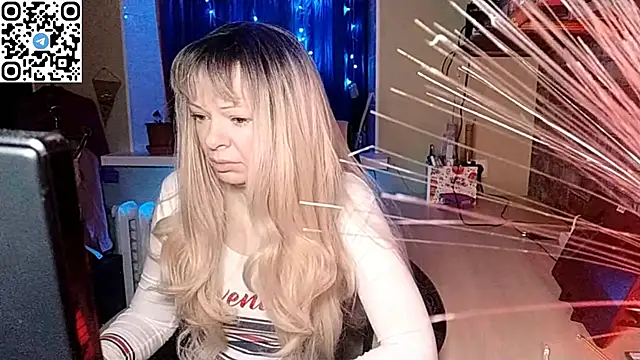 Snapshot of Fluffy_Duffy962 chatting on June 2, 7:58 pm Fluffy Duffy962 online show from June 2, 7:58 pm
