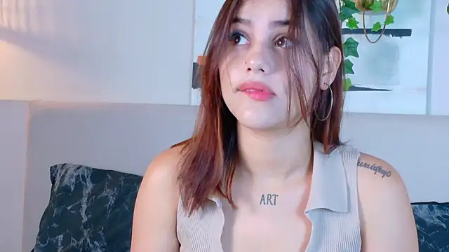 CuteWofy  online show from June 3, 11:44 am