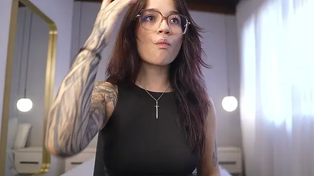 Snapshot of Charlotte_Rossee chatting on May 13, 2:02 pm Charlotte Rossee online show from May 13, 2:02 pm