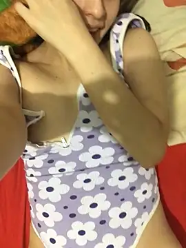 lolacute69  online show from April 28, 9:19 pm