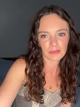 violette rose online show from April 24, 11:51 pm