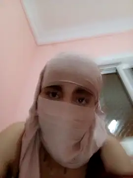 fatiflour99 online show from April 23, 4:52 pm