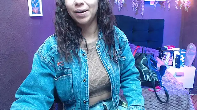 monik299 online show from May 21, 1:08 pm