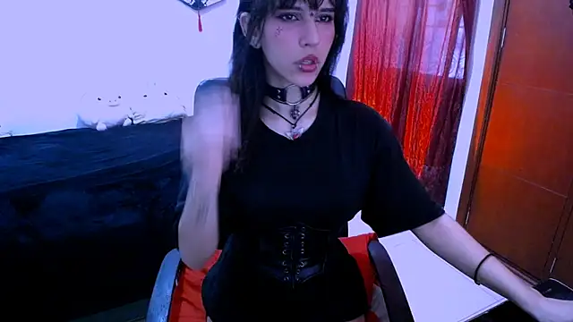 Snapshot of Nyxxei chatting on June 18, 9:31 pm Nyxxei online show from June 18, 9:31 pm