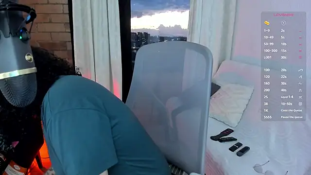 MissBronte online show from June 10, 11:28 pm