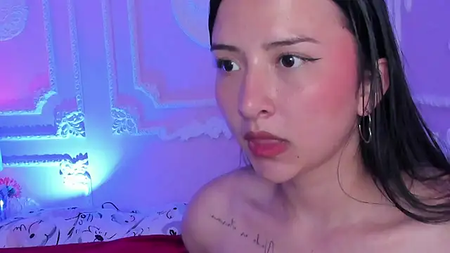 EmmyCastillo online show from May 8, 7:17 pm