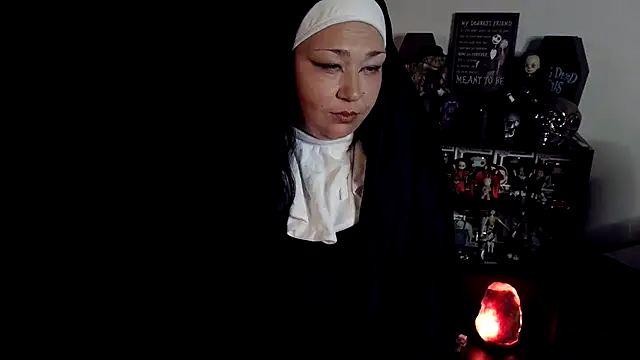 chelledark online show from June 14, 8:54 pm