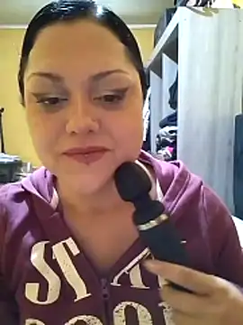 Darklilithrose1  online show from May 4, 5:05 pm