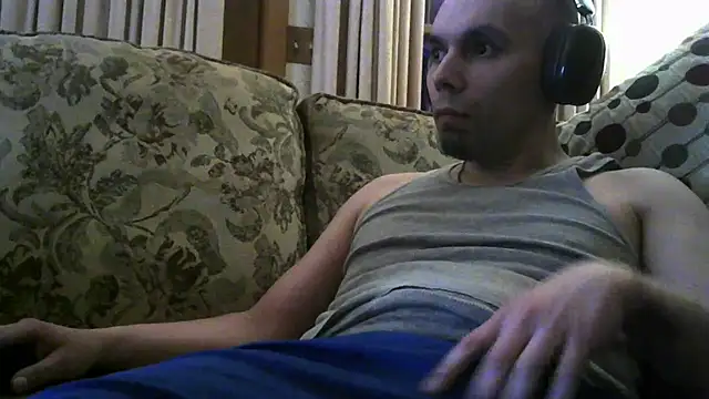 Snapshot of Caduceus_85 chatting on May 7, 7:23 am Caduceus 85 online show from May 7, 7:23 am