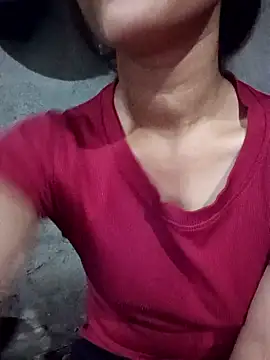 Snapshot of Rosie_LoveUU chatting on May 9, 10:29 am Rosie LoveUU online show from May 9, 10:29 am