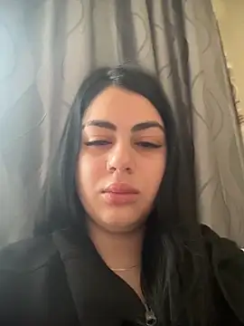 LilyLovell online show from April 27, 12:14 pm