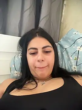 LilyLovell online show from May 5, 12:19 pm
