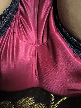 Snapshot of Pinki_Chopra chatting on May 17, 4:51 pm Pinki Chopra online show from May 17, 4:51 pm