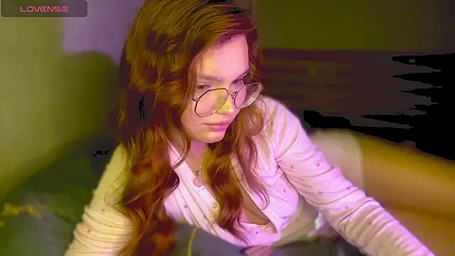 Snapshot of TessaLust_ chatting on May 11, 7:55 pm TessaLust online show from May 11, 7:55 pm