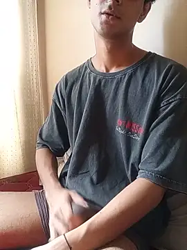 Snapshot of skinny_raj chatting on June 16, 8:58 am skinny raj online show from June 16, 8:58 am