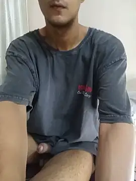 Snapshot of skinny_raj chatting on June 18, 7:52 pm skinny raj online show from June 18, 7:52 pm