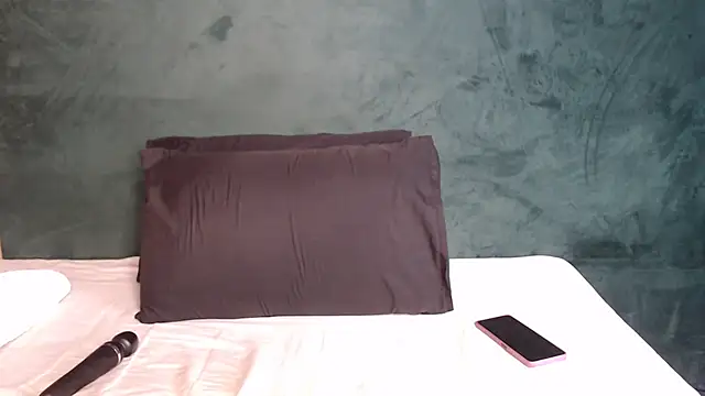 Snapshot of ShortyVibe27 chatting on July 10, 12:16 pm ShortyVibe27 online show from July 10, 12:16 pm