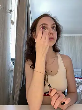 Snapshot of _AliceWells chatting on May 10, 2:41 pm AliceWells online show from May 10, 2:41 pm