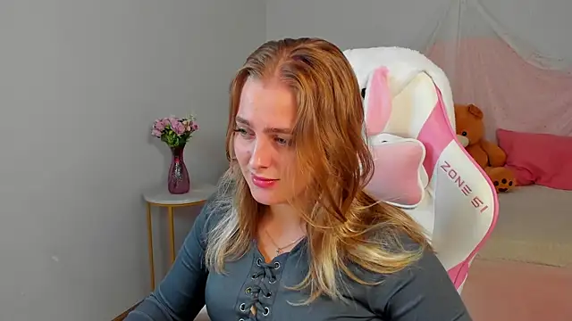 EllaBells online show from July 27, 5:03 am