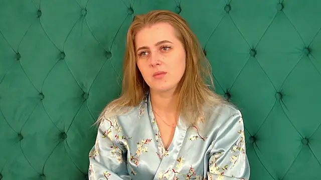 EllaBells online show from June 3, 5:08 am