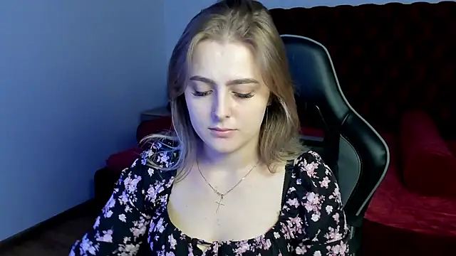 EllaBells online show from May 29, 5:02 am
