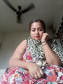 LUNA QUEEN95 online show from April 24, 10:17 am