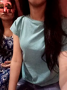 Coolbutterfly online show from April 24, 5:42 am