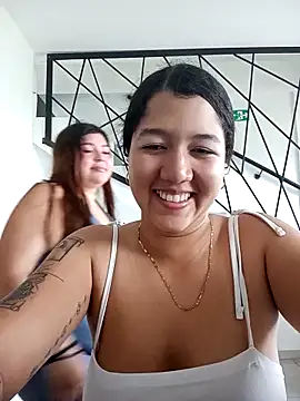 Chloe Thomsoon  online show from May 10, 7:38 pm
