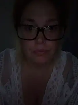Snapshot of SecretRavenXO chatting on May 30, 12:17 am SecretRavenXO online show from May 30, 12:17 am