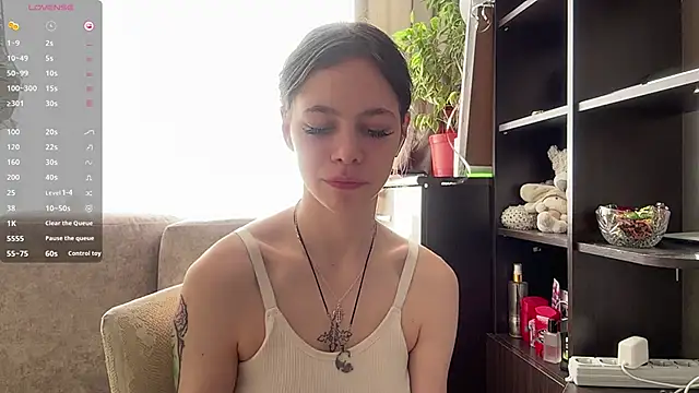 Snapshot of TuZezima chatting on June 10, 3:13 pm TuZezima online show from June 10, 3:13 pm