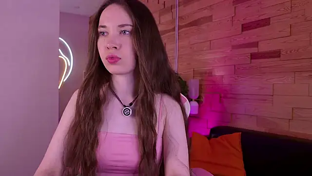 LilaMccoy online show from June 20, 4:17 am