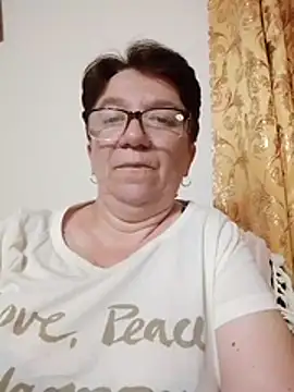 KetQueen101 online show from June 21, 8:14 pm