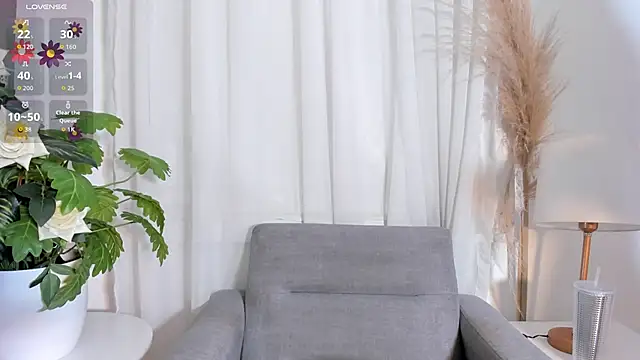 RachelArias online show from May 23, 11:31 am