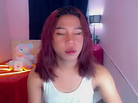 Snapshot of URsexyLylia chatting on May 28, 1:35 am URsexyLylia online show from May 28, 1:35 am