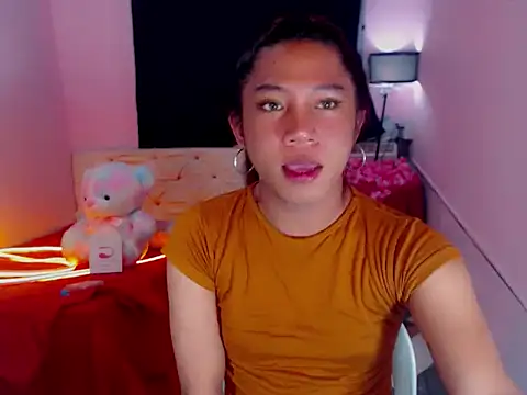 Snapshot of URsexyLylia chatting on May 28, 10:26 pm URsexyLylia online show from May 28, 10:26 pm