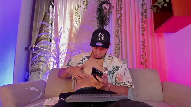 lyonGold  online show from April 28, 1:59 pm