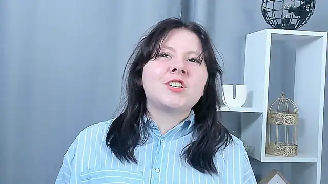 MaliaDemus online show from April 24, 12:18 pm