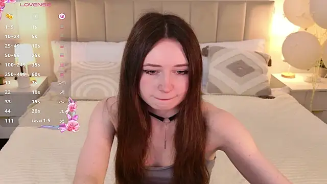 AliceLidelle online show from May 7, 10:07 am