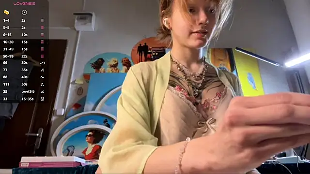 sarawhisperr online show from April 23, 9:16 pm