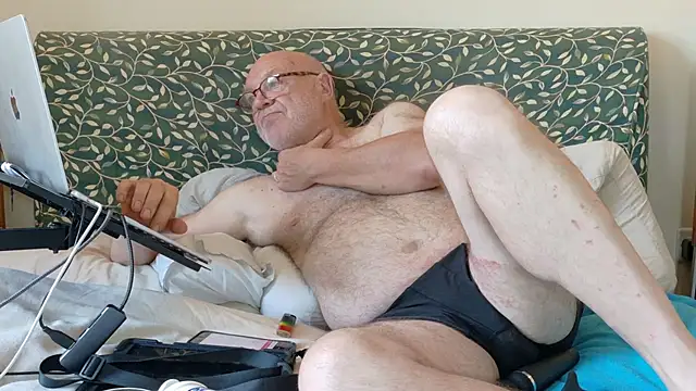 KinkCentral online show from June 24, 7:33 pm