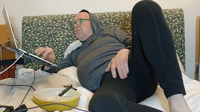 KinkCentral online show from May 19, 8:38 pm