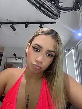 Snapshot of GabrielaPortmans chatting on June 3, 2:34 am GabrielaPortmans online show from June 3, 2:34 am