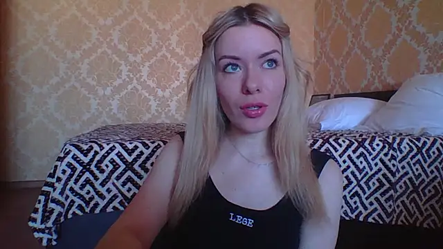 Softy Aura  online show from May 5, 9:34 am