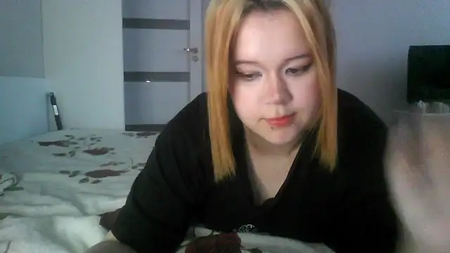 Snapshot of Amanda_Mia_ chatting on June 26, 4:13 pm Amanda Mia online show from June 26, 4:13 pm